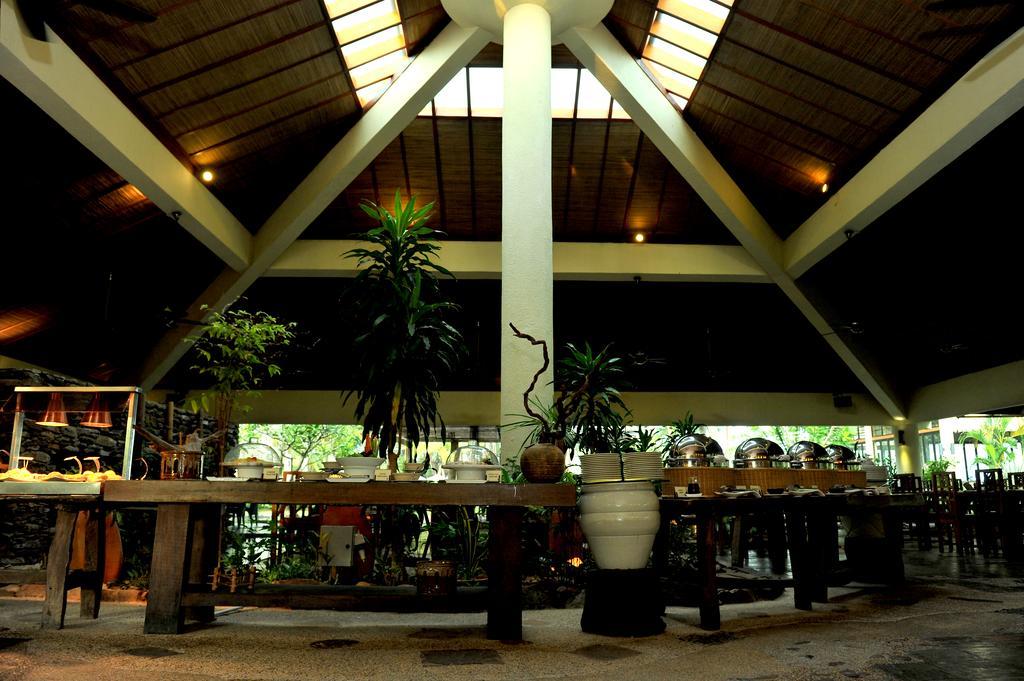Tanjung Rhu Resort Langkawi Extérieur photo The interior of the restaurant